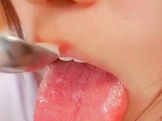 Screaming for more: horny babe gets fingerfucked for ultimate pleasure